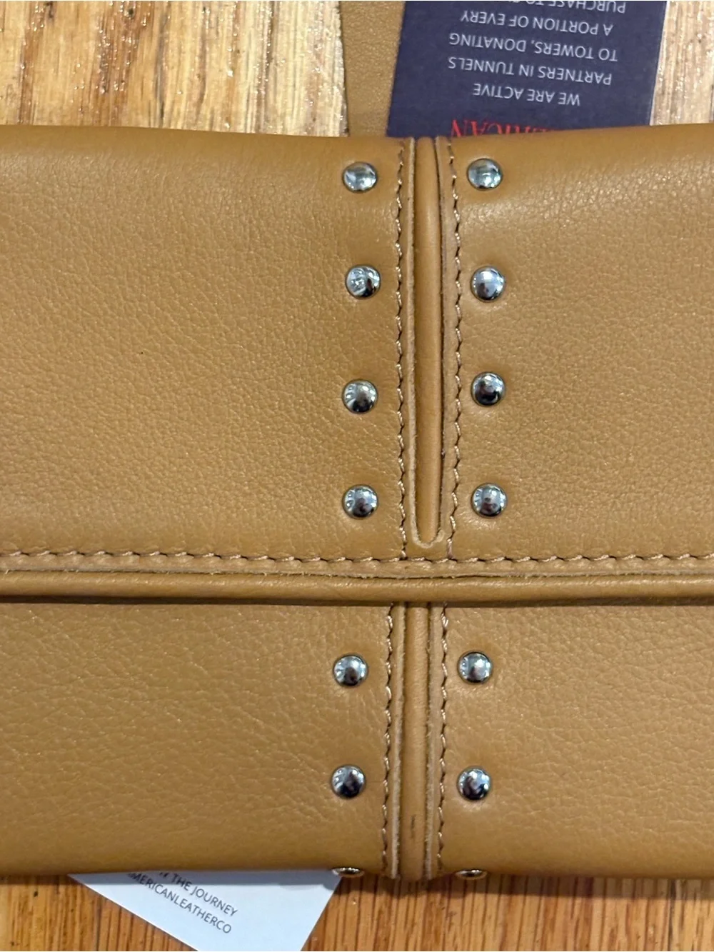 NWT American Leather Co. Leather Zip Wallet